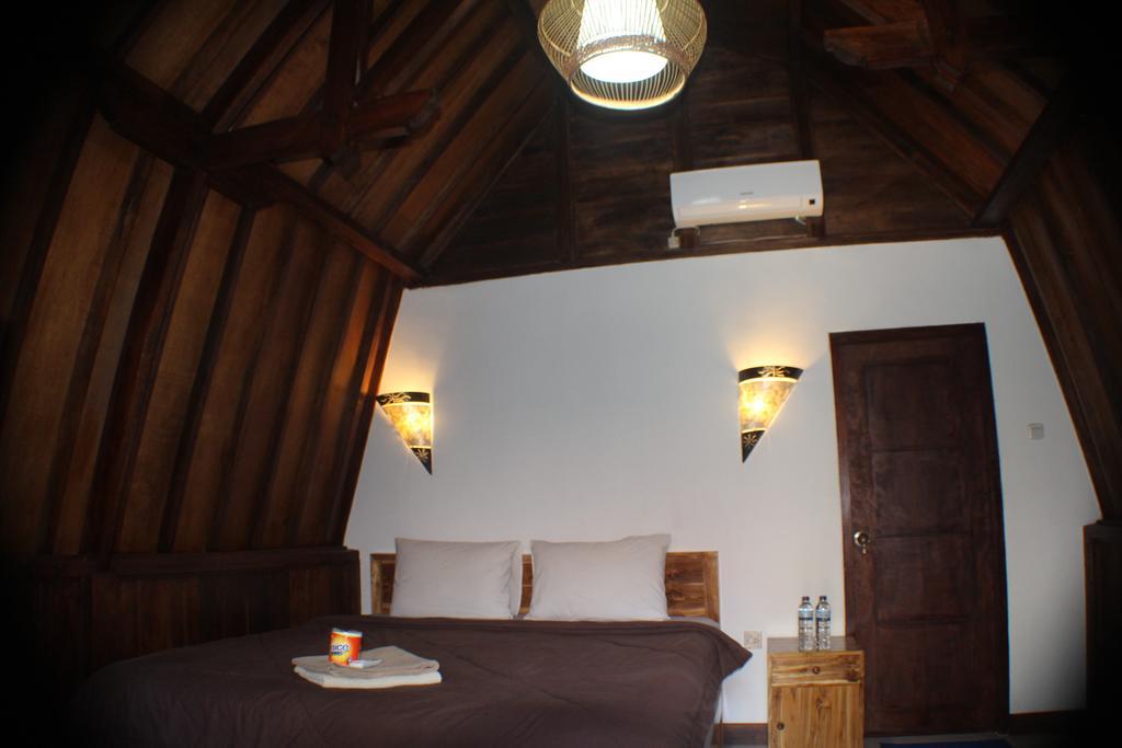 Tri Putri Homestay Kuta  Exterior photo